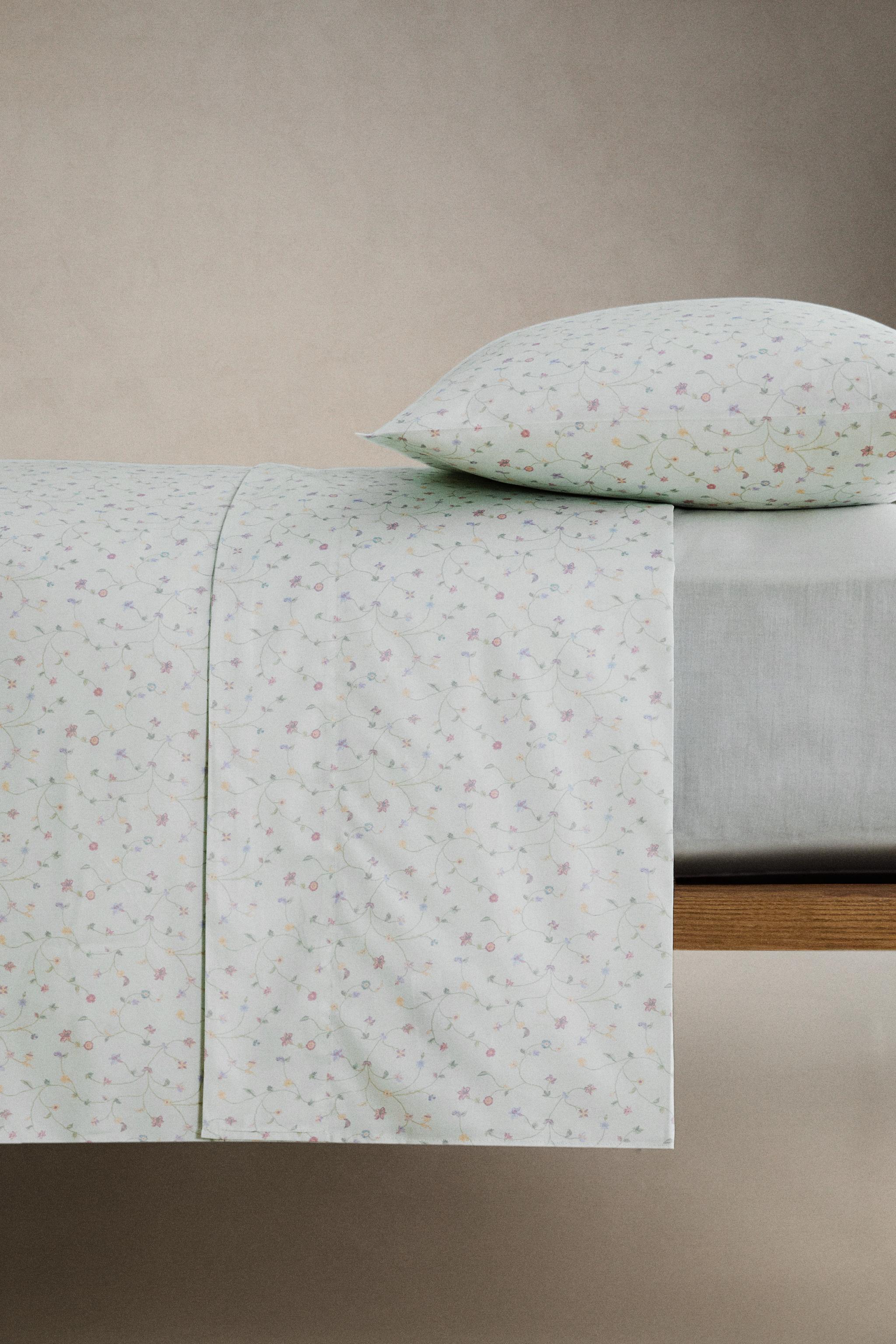 DRAP DE DESSUS SATIN MINI FLEURS